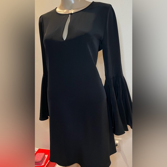 Elizabeth & James "Mabel" Bell Sleeve Shift Dress, Black, Size M - Picture 4 of 6